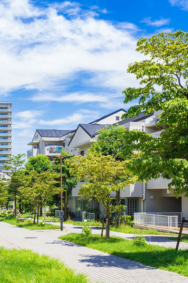 緑あふれる住宅街とマンション群｜大阪・京阪神の土地売買仲介｜株式会社K-connect